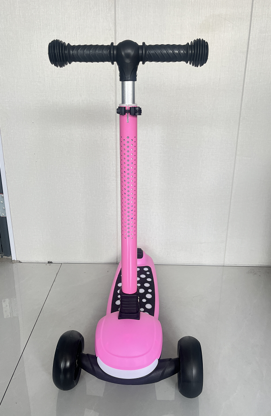 Light-Up 3-Wheeled Kids Push Scooter | Adjustable Handle Height For Boys & Girls Aged 3-12